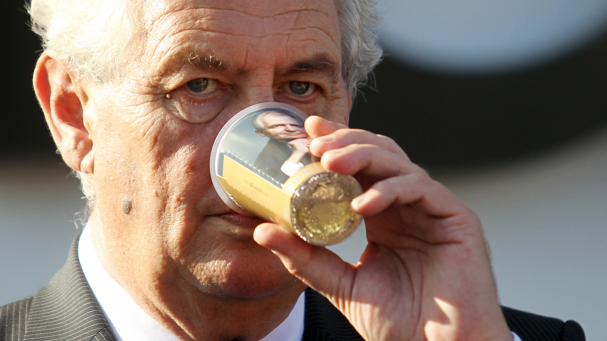 Zeman si přivezl z cest i v době půstu jitrnice i tlačenku