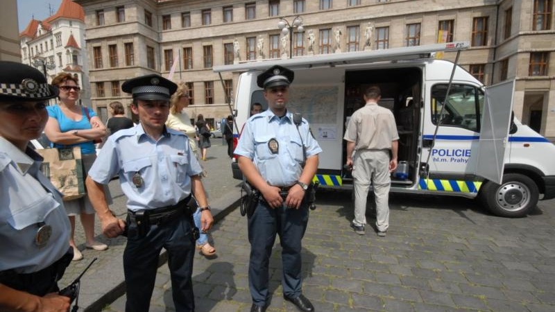 Blýská se na lepší časy, policisté dostanou plošně přidáno