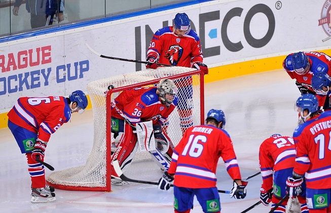 Lev podlehl na ledě lídra KHL Dynama Moskva 1:2