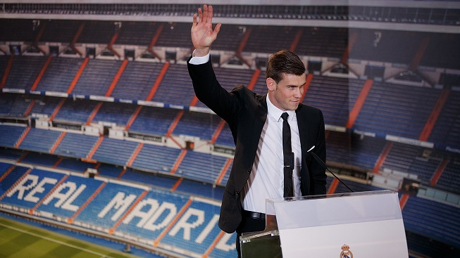 Nejdražší fotbalista světa si pronajal dům od Brazilce Kaká. Za kolik?