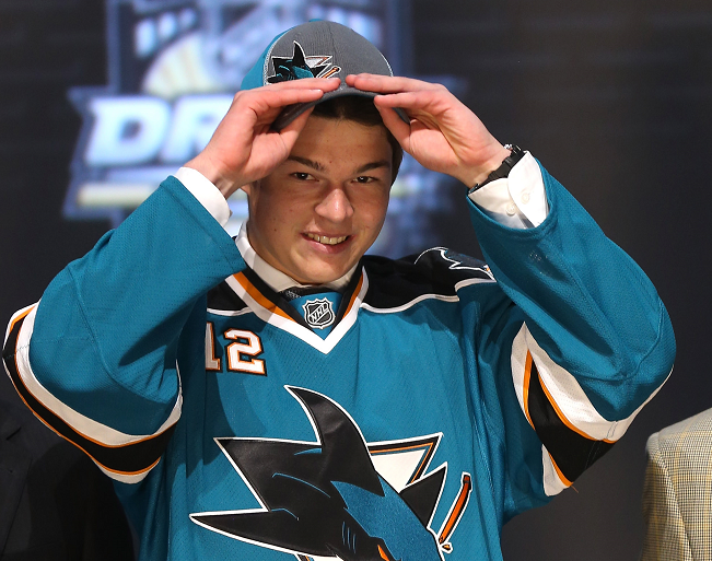 Hertl se oťukává v San Jose a pere se s angličtinou
