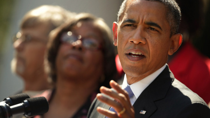 Obama dá jako dar Porošenkovi miliardu na obranu země