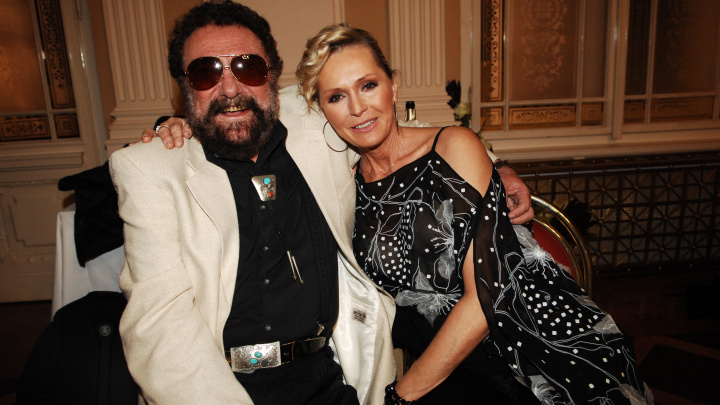 Kniha o Matuškovi se nevyhýbá kontroverzním tématům