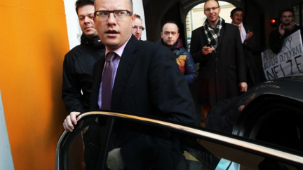 Sobotka požádal Zemana, aby vláda už nečinila důležitá rozhodnutí