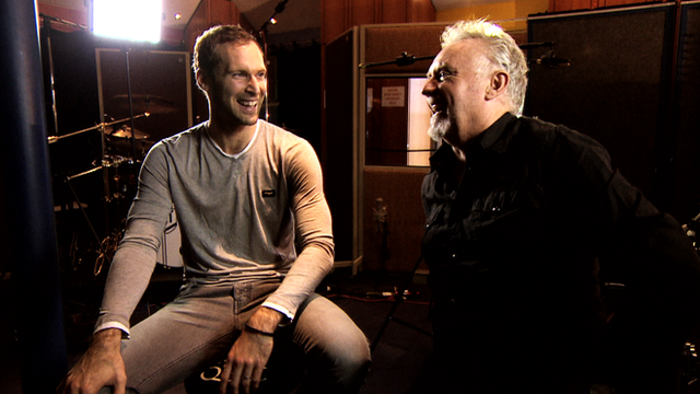 Čech si zabubnoval s legendou hudební kapely Queen