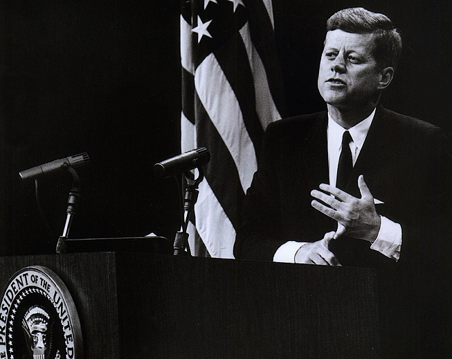 Vražda prezidenta Kennedyho: Šest sekund, které navždy změnily Ameriku
