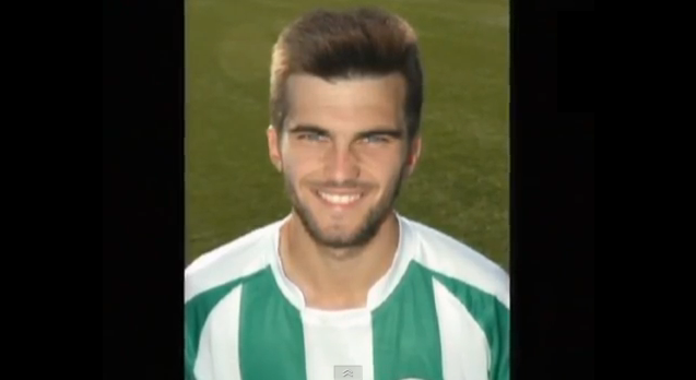 Mladý fotbalista zahynul přímo na trávníku