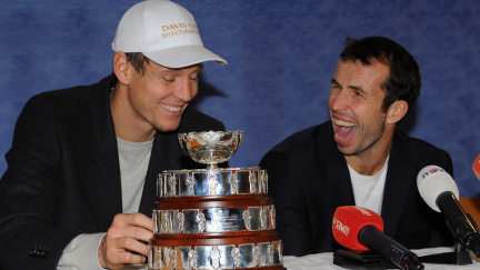 Tenisové šílenství v Prostějově: Hrdinové jsou doma!