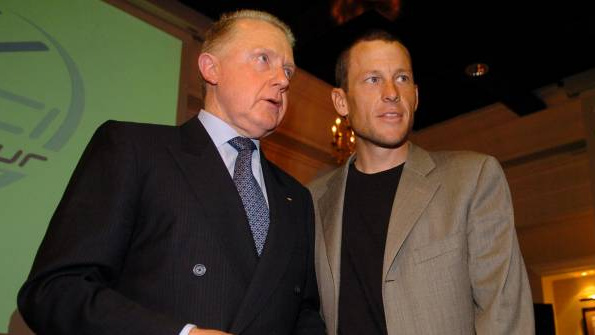 Bývalý šéf UCI: Odkdy někdo věří Armstrongovi?