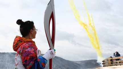 Olympijská pochodeň se ponořila na dno Bajkalu, nejhlubšího jezera na světě