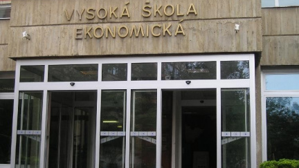 Budoucí vláda nechce školné na vysokých školách. Rok ve školce bude ale povinný