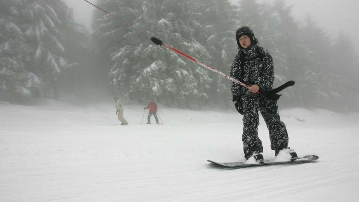 Lyžařská sezóna začala. První vlek pouští Černá hora