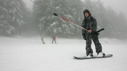 Lyžařská sezóna začala. První vlek pouští Černá hora