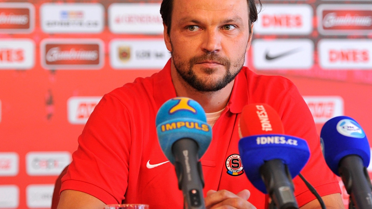Ujfalušiho zradilo koleno. Obránce pražské Sparty dal fotbalu sbohem