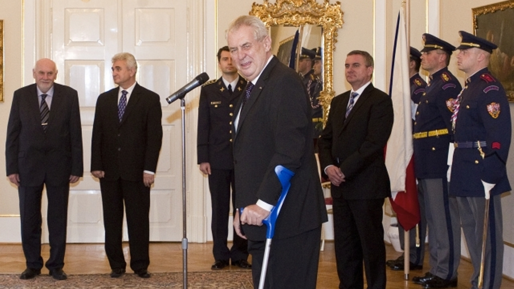 Zemanovo zaříznutí Zaorálka a válka se Sobotkou: Vážený profesor Gerloch dělá jasno