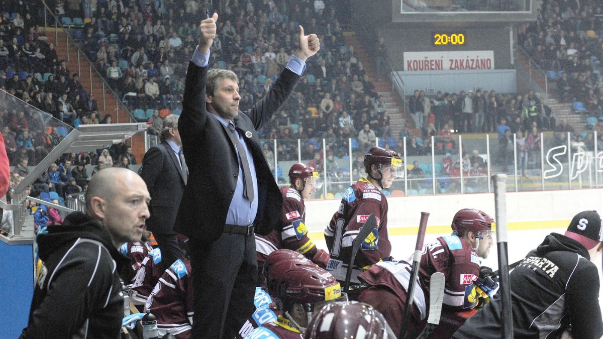Trenérem pražské Sparty zůstává Josef Jandač