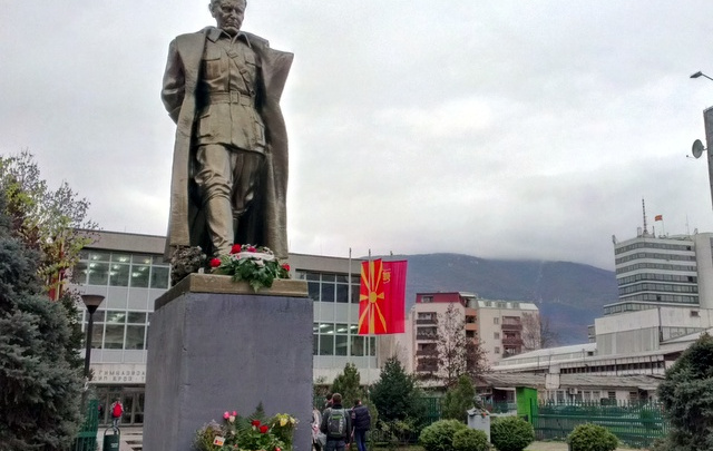 Tajemná socha Tita zaskočila Skopje, kdo ji tam dal?