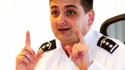 Zeman podpořil Červíčka. Dvojvládí u policie nemá řešit Pecina