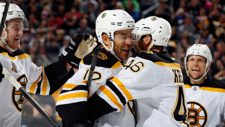 Krejčí se trefil v závěru. Odstartoval obrat Bostonu v Calgary