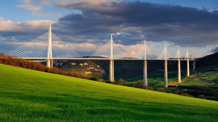 Dálnice v oblacích: Most Viaduc de Millau