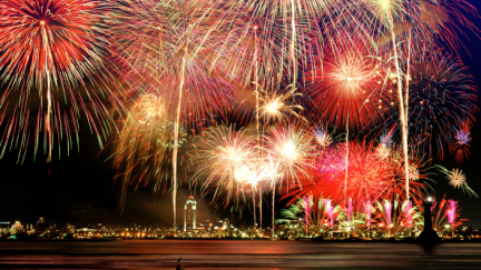 Silvestrovské ohňostroje... pastva pro každé oko!
