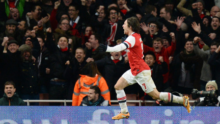 Rosického gól pomohl Arsenalu k postupu v Anglickém poháru