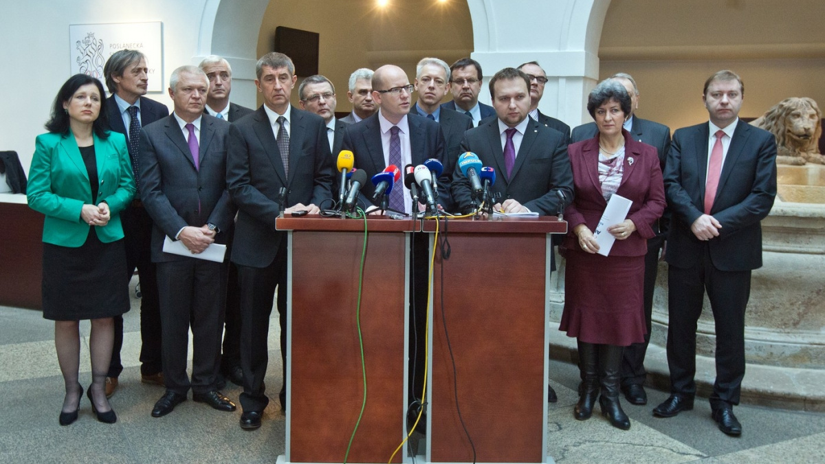 ČSSD, ANO a KDU-ČSL podepsali koaliční smlouvu