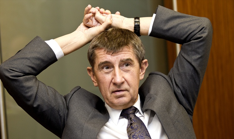 Podle nalezených spisů StB donášel Babiš na své kolegy
