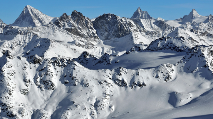 Ledovec a svobodná jízda. Ikona Švýcarska jménem Zermatt