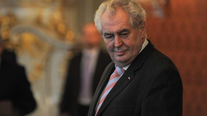 Ať státní dluh splácí i Babiš, řekl Zeman