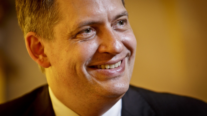 Zákaz adopcí homosexuály by měl posoudit Ústavní soud