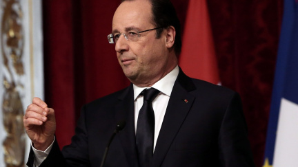 Hollandeovi nejde karta. Podpora francouzskému prezidentovi dosáhla nového dna