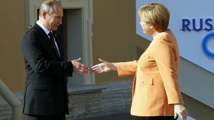 NATO by mělo v budoucnu opět spolupracovat s Ruskem, tvrdí Merkelová