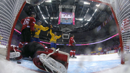 Švédové zdolali Švýcarsko 1:0 a postoupili do čtvrtfinále