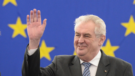 Zeman: Ochrana lidských práv nesmí kazit firmám export