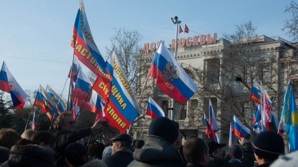 Ozbrojenci kontrolují letiště na Krymu. Kyjev mluví o okupaci