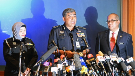 Loď pátrající po malajsijském letadle zachytila signál