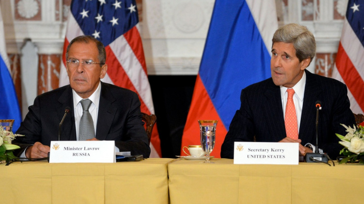 Lavrov a Kerry dali hlavy dohromady. Ukrajinskou krizi chtějí řešit reformou ústavy