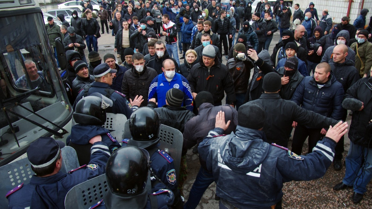 Kyjev rozjel 'vyváženou' akci proti separatistům na východě