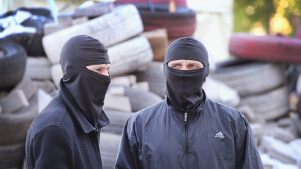 Aktualizováno: Separatisté napadli v Doněcku demonstrující dav. Střet si vyžádal až 14 zraněných