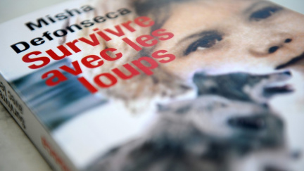 Autorka bestselleru falešných vzpomínek na holocaust musí vrátit 22,5 milionu dolarů