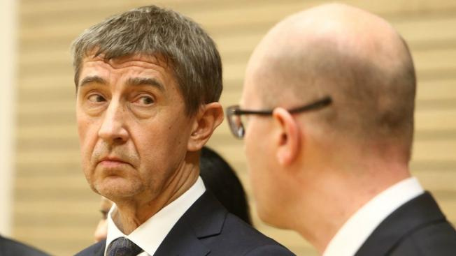 Babišovi a Sobotkovi důvěřujeme nejvíc