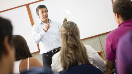 Pražský magistrát a městské části odmítají spoluúčast na platech nepedagogů