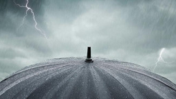 Silná bouřka vyvracela na Děčínsku stromy, déšť zatopil viadukt