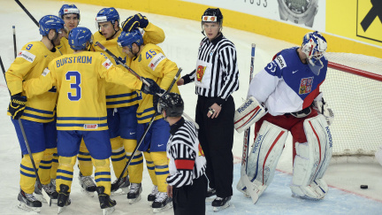 Do bronzu se barví Tři korunky: Česko – Švédsko 0:3. Sledovali jsme ONLINE