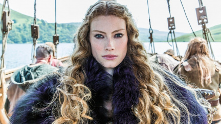 Pět aktuálních seriálových hitů. Fantasy opus, záhadné klony a konec zlatých šedesátých