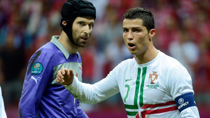 Čech vs. Ronaldo. Jedenáctka hvězd, které budou chybět na MS a těch, od nichž se čekají velké věci
