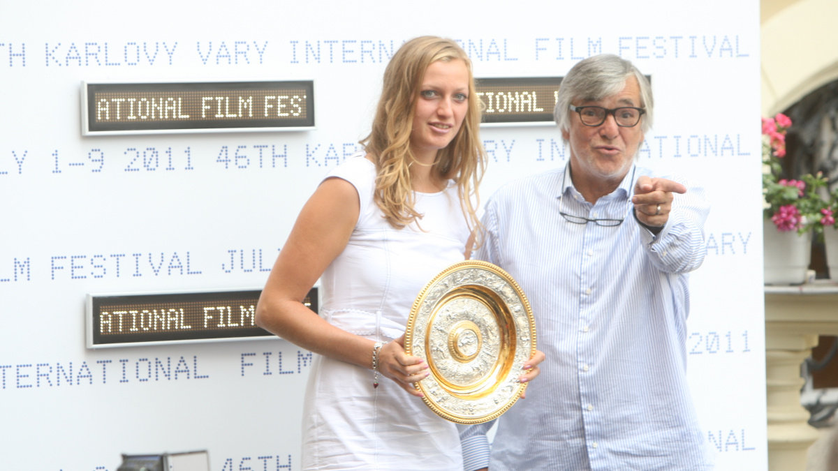 Kvitová uchvátila celý tenisový svět. Jiří Bartoška se na její zápas díval místo "svého" festivalu