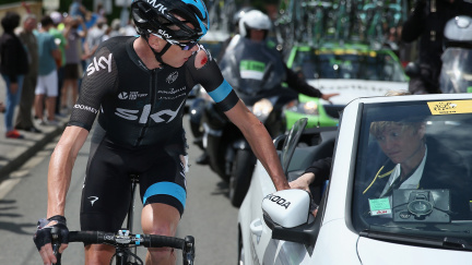 Chris Froome loňský titul z Tour neobhájí, odstoupil již v páté etapě