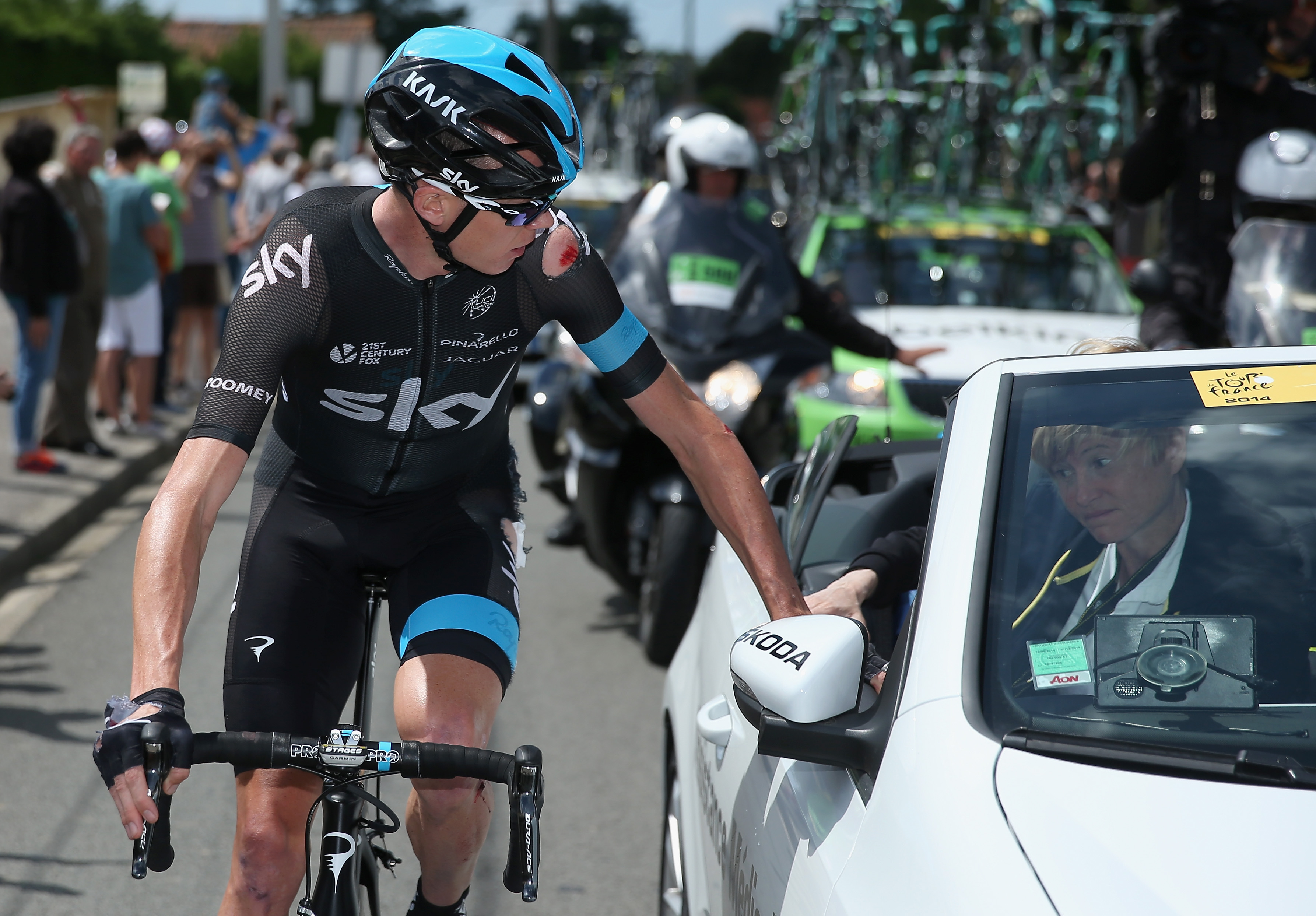 Chris Froome loňský titul z Tour neobhájí, odstoupil již v páté etapě